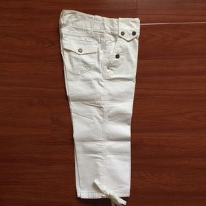 Express - White Capri